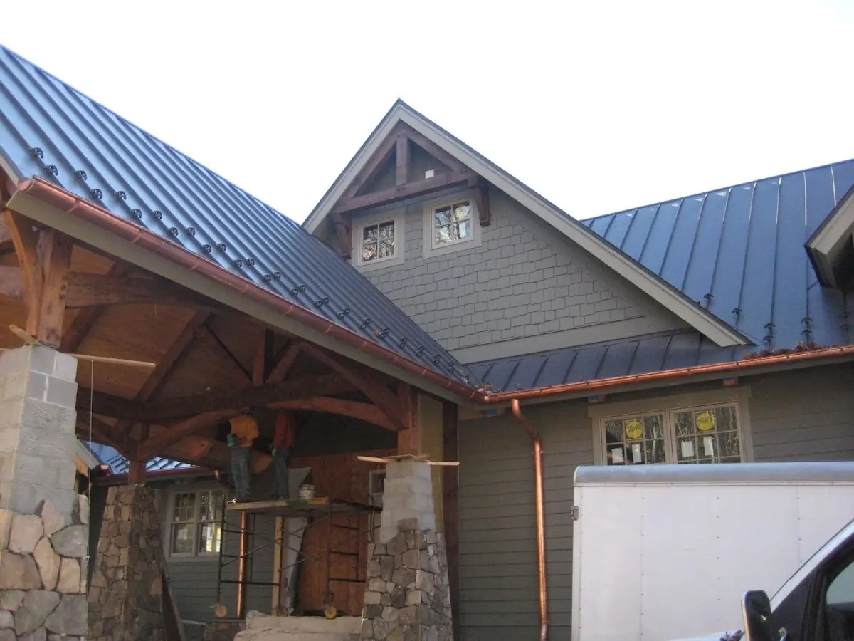 Craftsman Roofing team delivering quality roofing work in West Lanham Hills